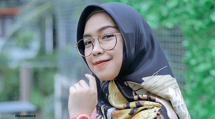 Ria Ricis Biografi , Youtuber Cantik 12 Juta Subscriber