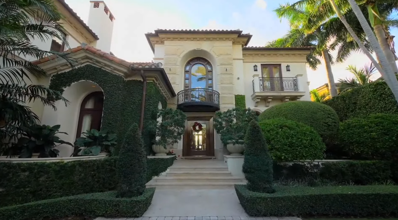37 Photos vs. $40 Million Star Island Estate, Miami Beach, Florida | LUXURY LISTING - High-End Home & Interior Design Tour 37 Photos vs. $40 Million Star Island Estate, Miami Beach, Florida | LUXURY LISTING - High-End Home & Interior Design Tour