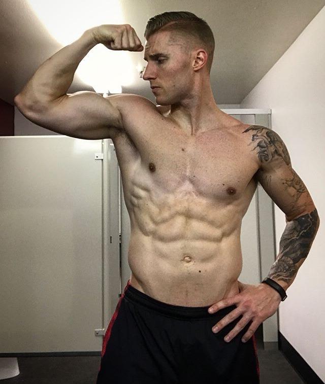 handsome-alpha-bro-jock-athlete-tattoo-flexing-muscle-biceps-shirtless