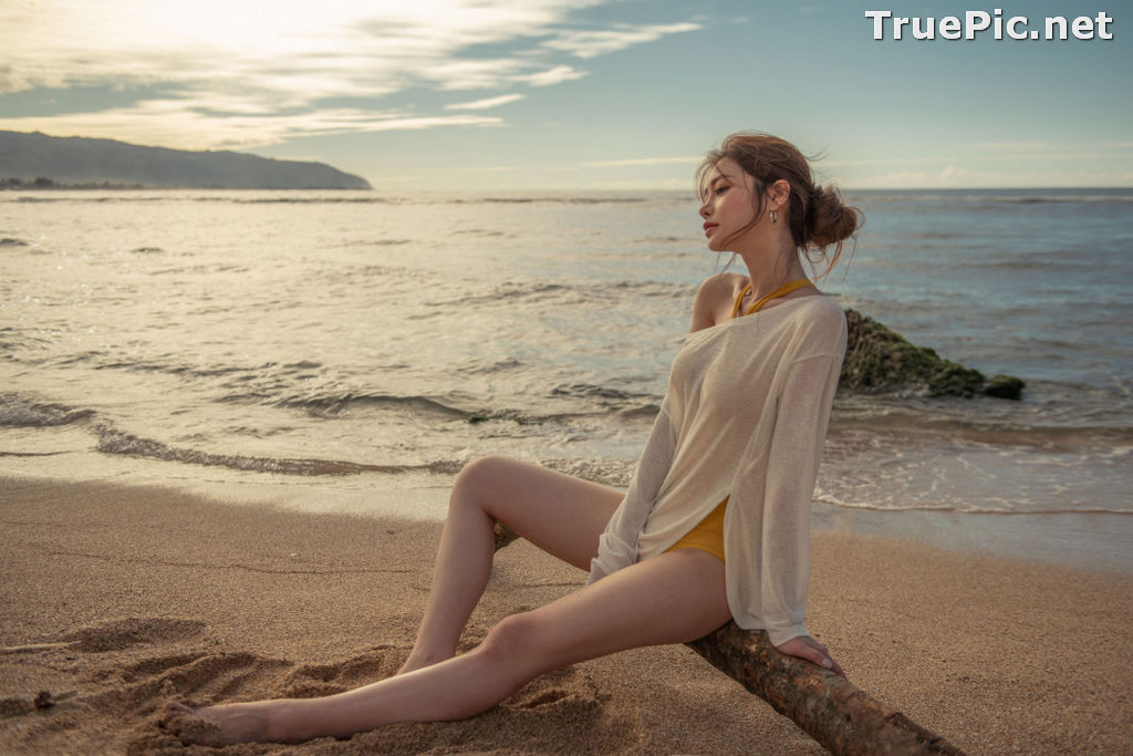 Image Kim Moon Hee - Korean Fashion Model - Golden Sundance Monokini - TruePic.net - Picture-15