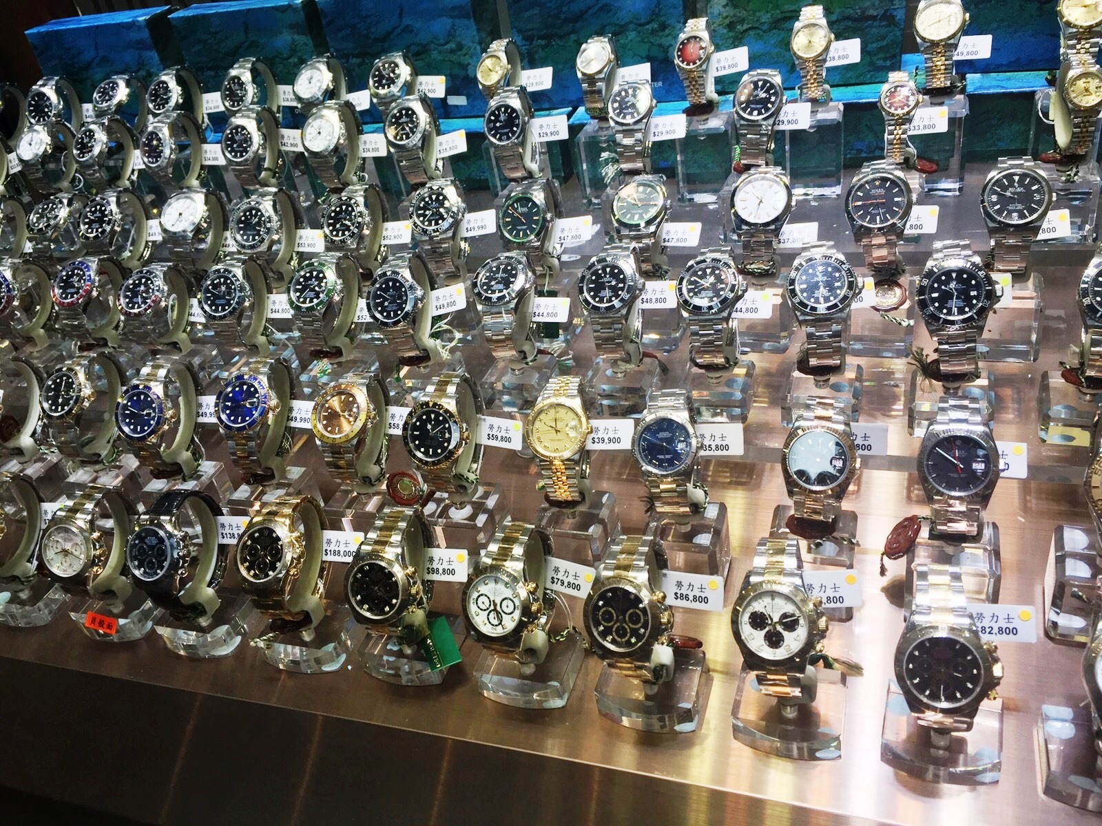 Hong Kong Watch Fever 香港發燒友 Wing Kwong Watch Shop at Sino Centre, Mong Kok