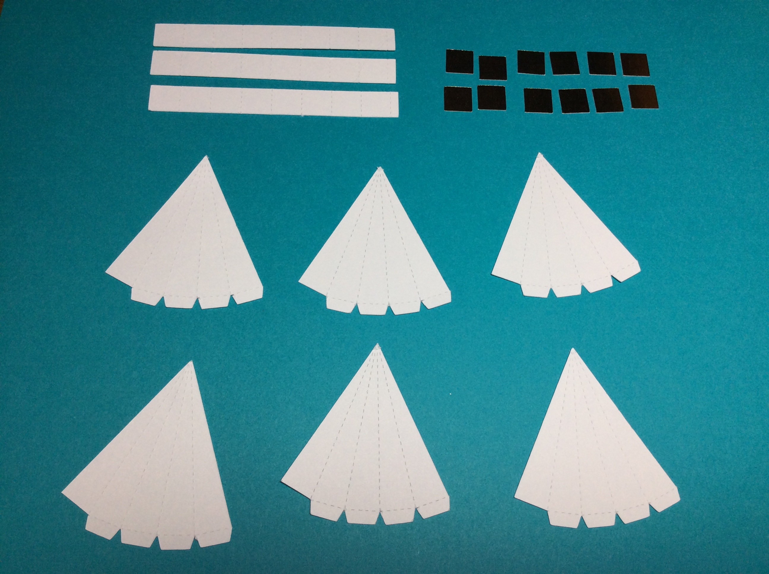 Papercrafts and other fun things: 25 Days of Christmas Decorations