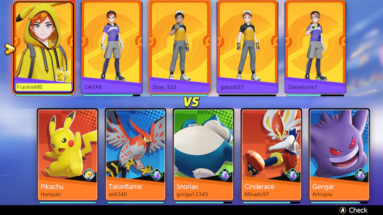 Check the status of your teammates and rivals