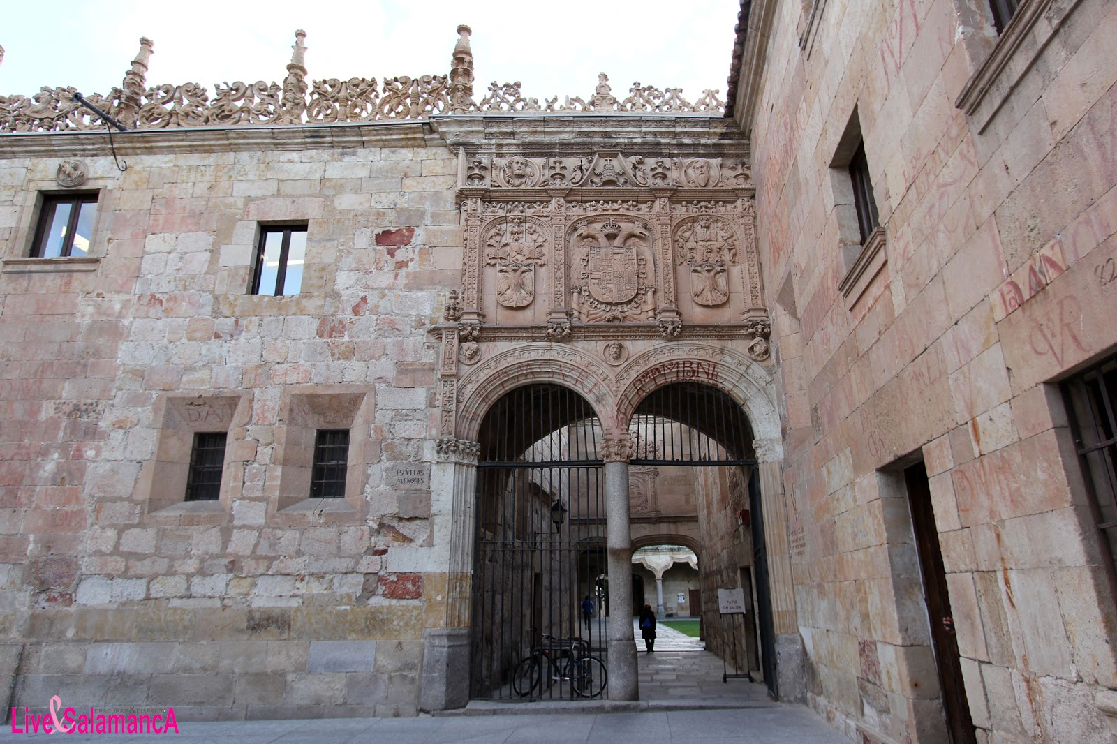Patio de Escuelas Menores Salamanca Vivela