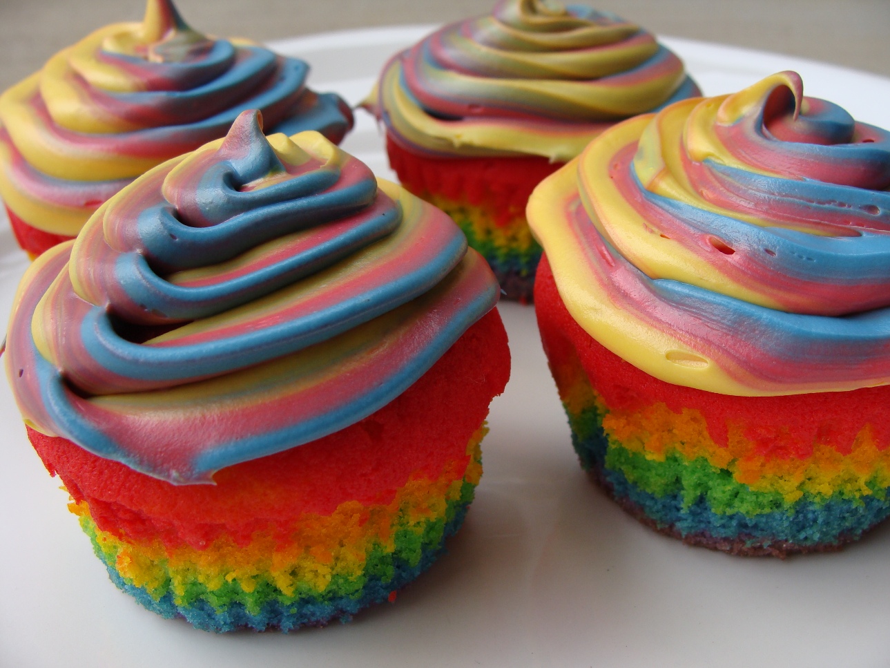 Rainbow Cup Cake