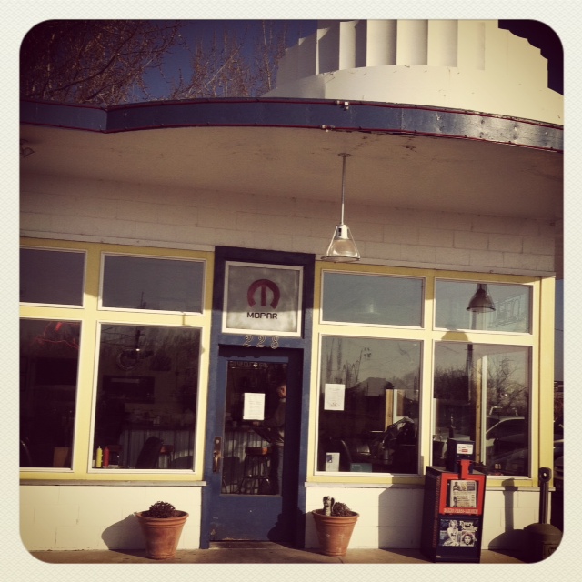 Oliver Beauty... The Garage Cafe