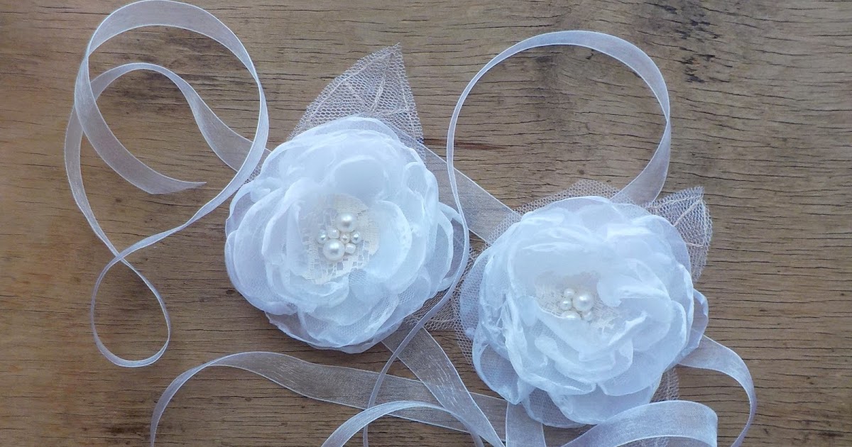 OnePerfectDay: Bridal White Flower Corsages