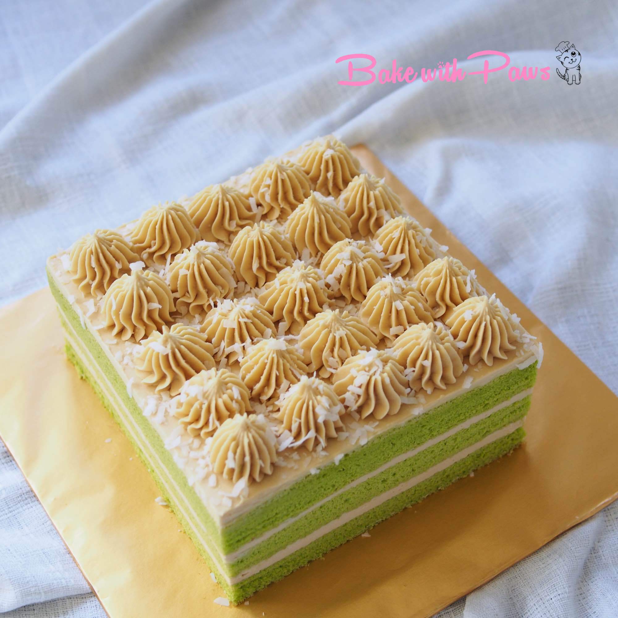 Pandan Cake with Gula Melaka Buttercream - BAKE WITH PAWS Resep Kue Bolu Pandan Panggang Lembut