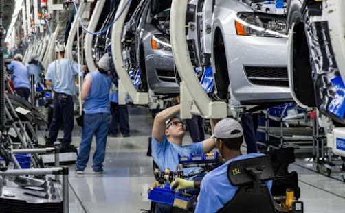 مصنع للسيارات يعلن عن حاجته لتوظيف 100 عامل وعاملة بمدينة طنجة مصنع للسيارات يعلن عن حاجته لتوظيف 100 عامل وعاملة بمدينة طنجة