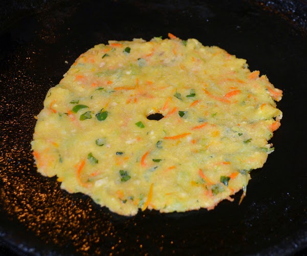 Veggie Platter: Brown Rice Flour & Vegetable Rotti