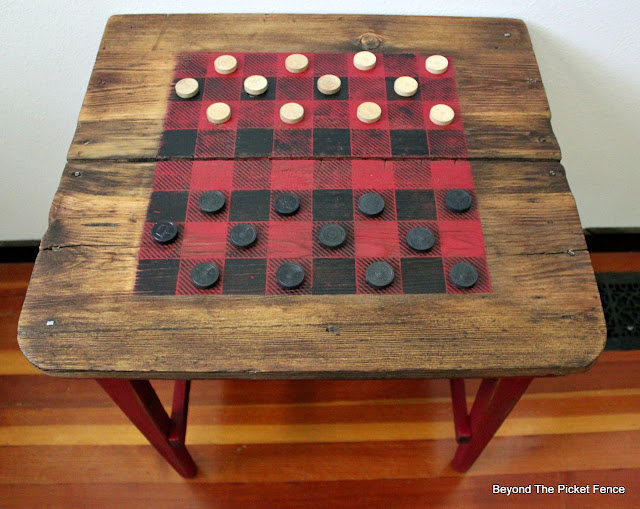 make a checkerboard table for perfect rustic cabin decor