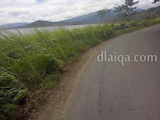 tetap konsentrasi, jangan terbuai oleh pemandangan indah