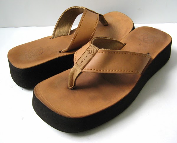 Reef Dreams Prints Sandals - Womens