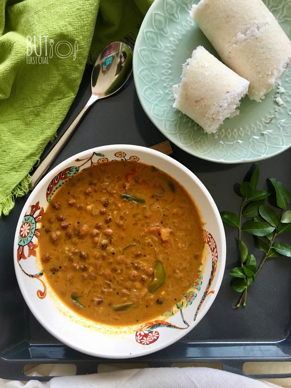 Kerala Style Kadala Curry | Black Chickpeas Curry in Roasted Coconut Sauce
