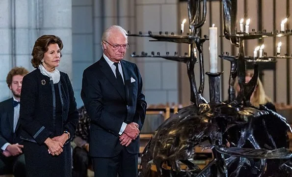 Queen Silvia has announced that her brother, Walther Sommerlath, has passed away. National memorial service (Faures requiem) at Uppsala Cathedral
