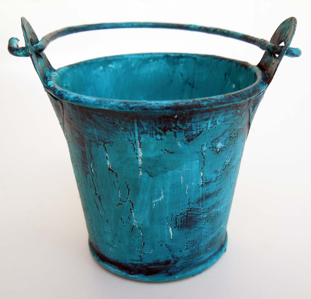 Inky Dinky Doodle: WOYWW #407: Painted mini buckets
