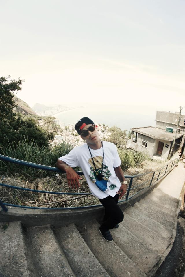 Rebeldesbrr Veja todas as fotos oficiais da campanha "Swag Gang" com