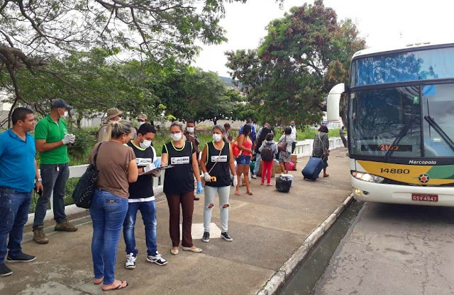 Ônibus é flagrado transportando passageiros de São Paulo para Jacobina