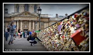 Fotografia del puente de los enamorados en el mundo