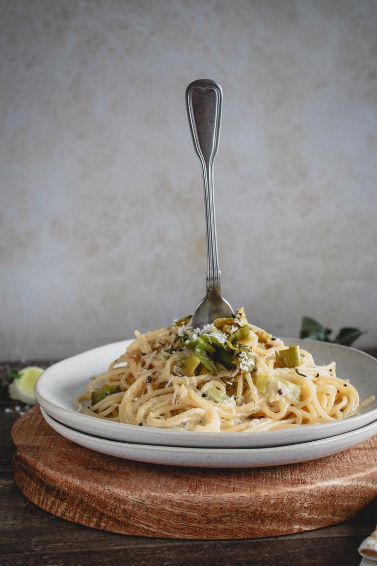 Vegetarische Spaghetti Carbonara a la Jamie Oliver - Julia Bakes!