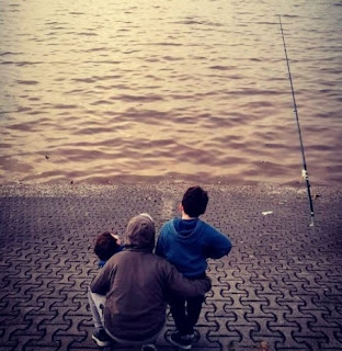 Pescar en la Costanera de Buenos Aires