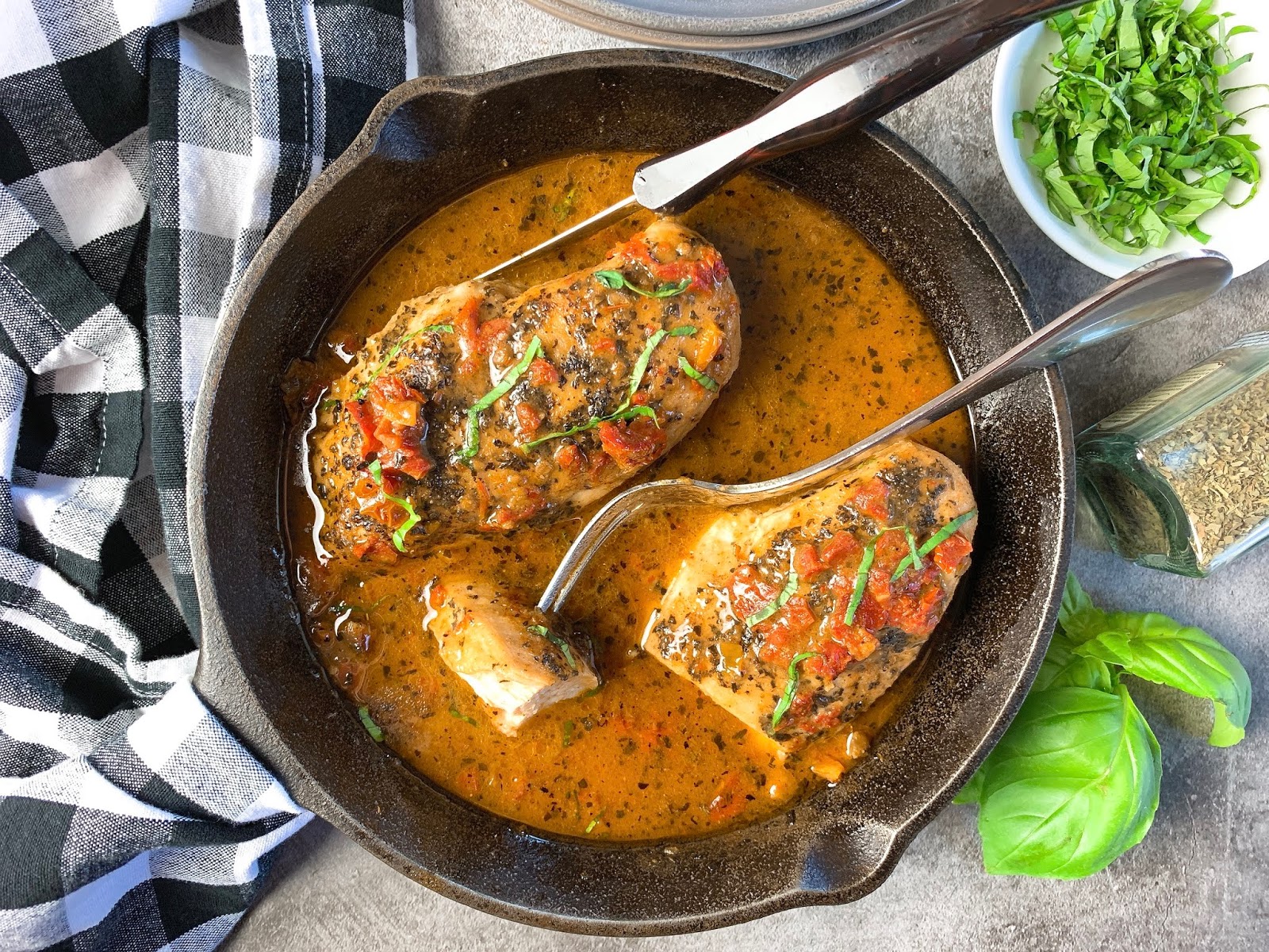 Skillet Chicken with Sun Dried TomatoBasil Gravy