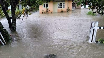 Hujan Lebat Akibatkan 25 Rumah di Desa Bolangat Terendam Banjir