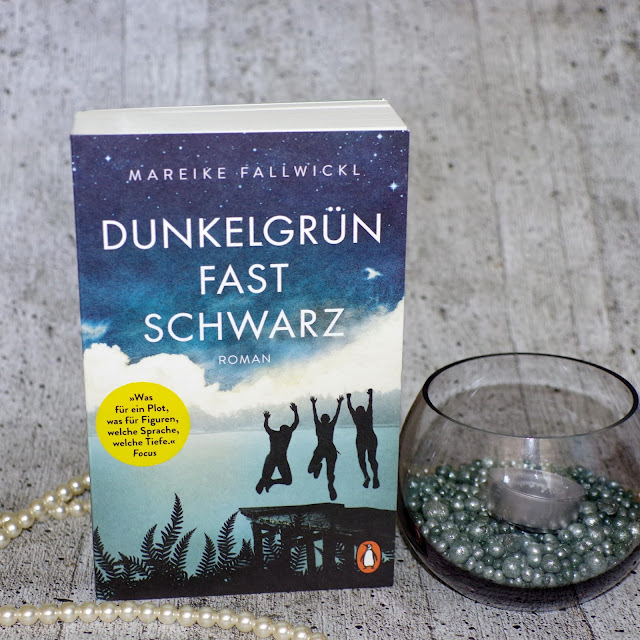 [Books] Mareike Fallwickl - Dunkelgrün fast Schwarz