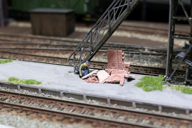 IT 関係者がよだれを垂らすほど整理されたケーブルの写真をさらに 15 枚