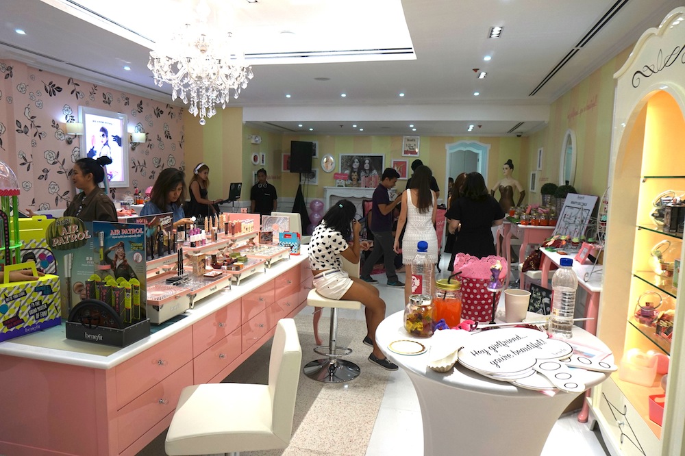 Benefit Opens Their Biggest Store in Southeast Asia in Manila!