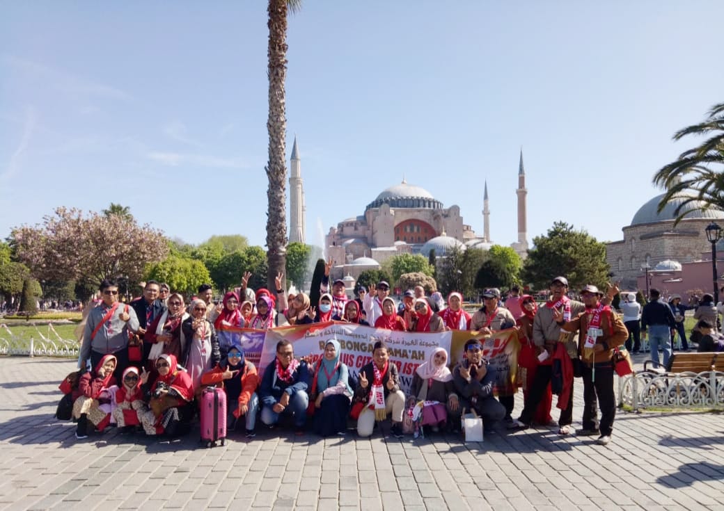 masjid biru blue mosque destinasi wisata dan ibadah di istanbul turki yang menakjubkan nurul sufitri travel lifestyle blogger