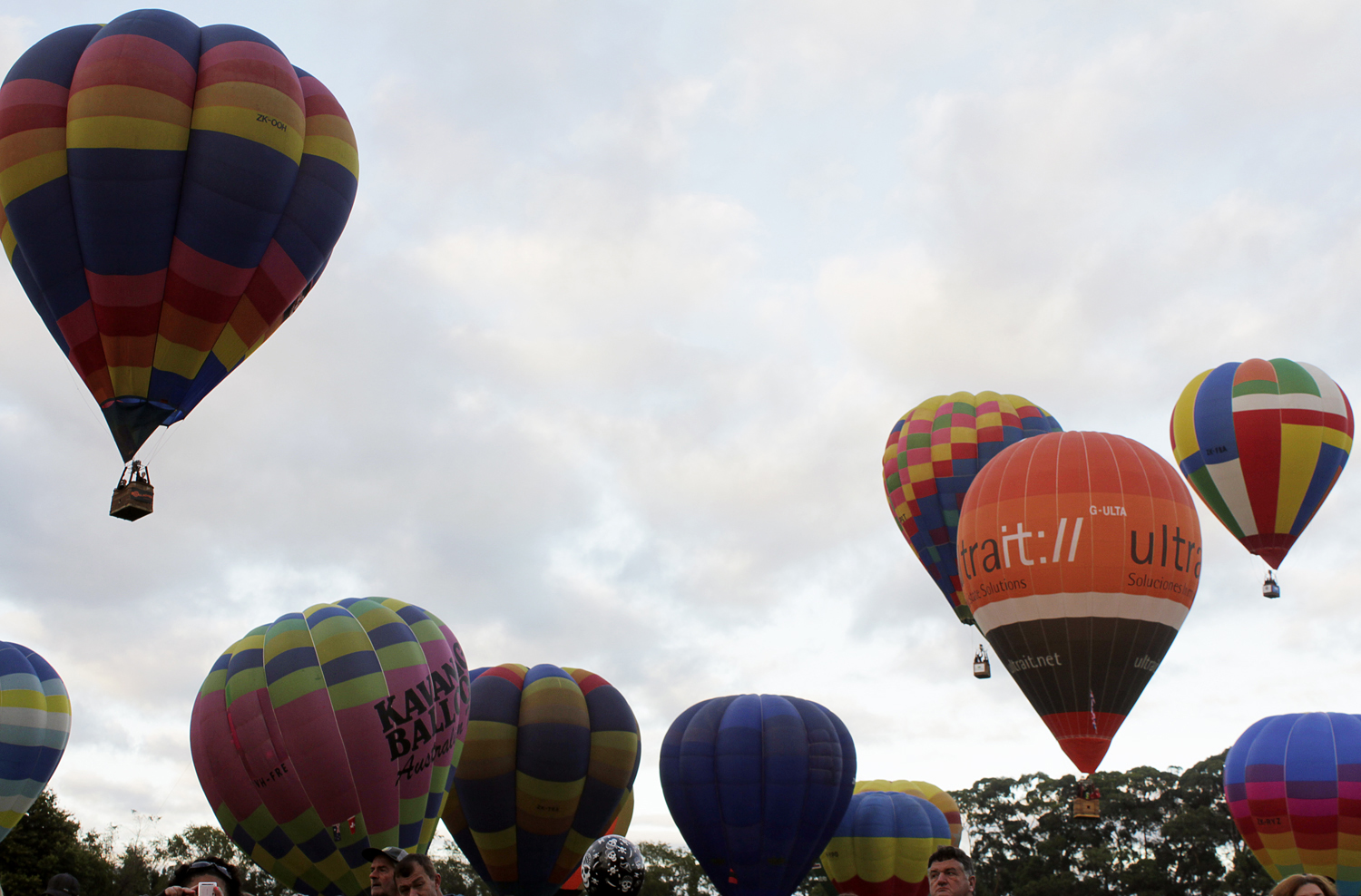 Rotorua Artist Keen's Photography, Mosaics, Paintings & Writing