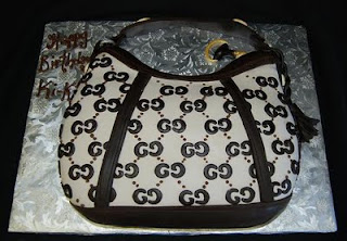 cakes 4 all in Dallas: I never saw purses made in cakes, at cakes 4 all can do everything...