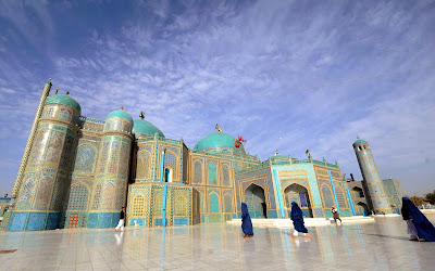 Afghanistan, Women, Religion, Islam, Mosque, Mazar-i-Sharif, Blue Mosque,  Hazrat Ali (R.A), Shrine, City, Balkh, Province,  Khalifah, Architecture, 