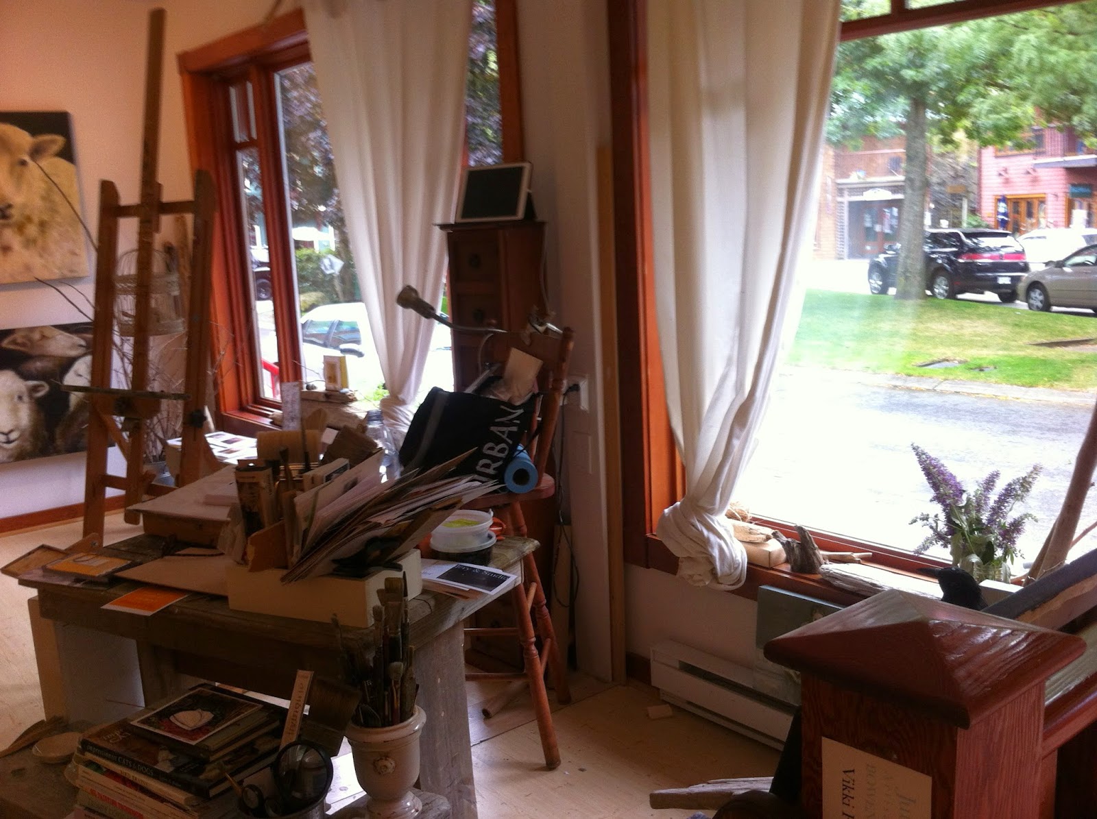 Imagine That New Studio / Juniper Gallery at Artisan Square on Bowen