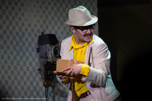 Kapitan Żbik i Żółty Saturator Teatr Syrena zdjęcia Albert Osik Kapitan Żbik i Żółty Saturator Teatr Syrena zdjęcia Albert Osik