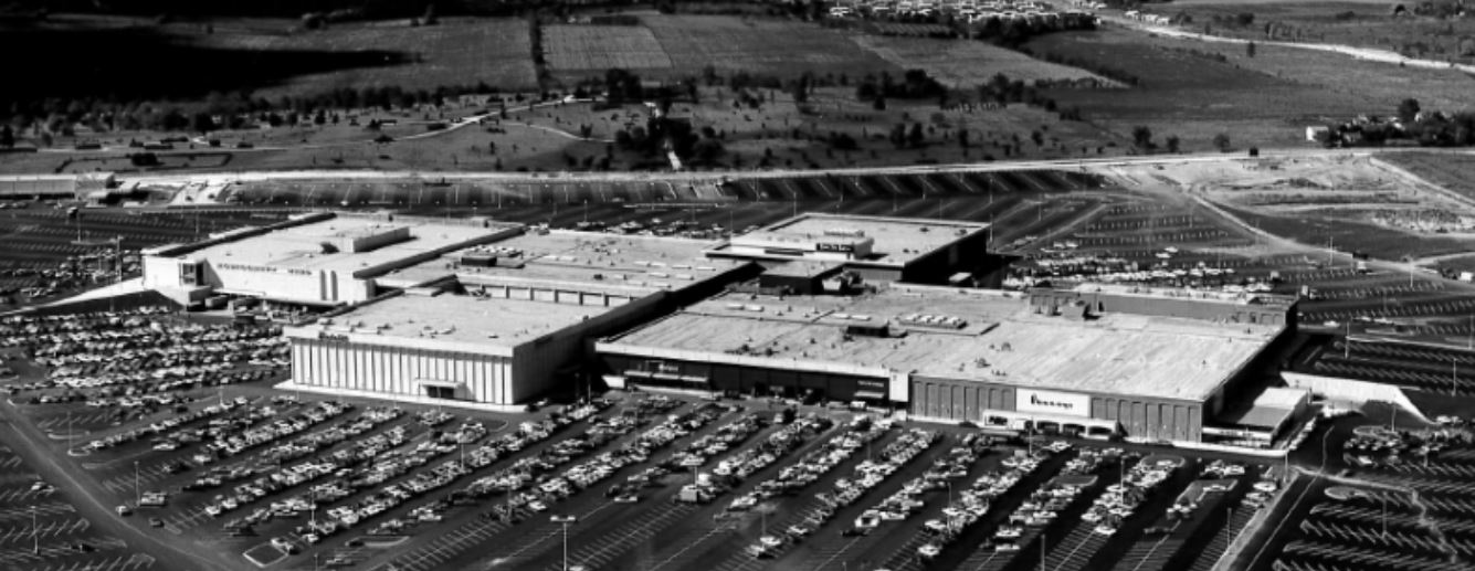 MALL HALL OF FAME