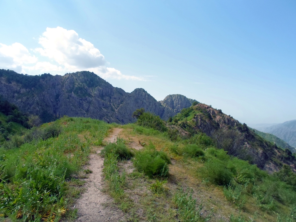 Горы варзоба