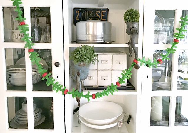 DIY Repurposed Christmas Garland