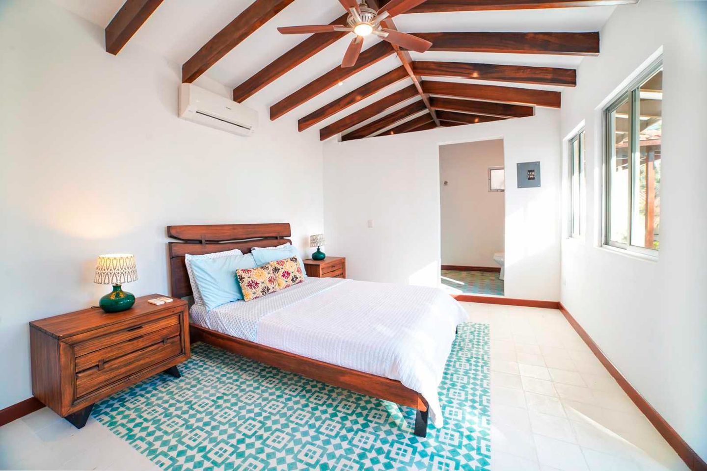 Show me private homes for rent