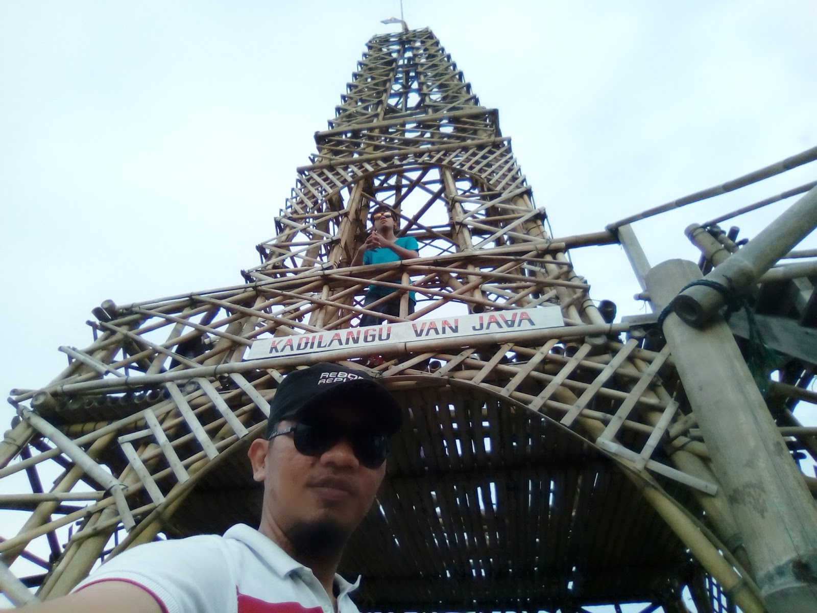 Tempat Wisata Di Kulon Progo Menara Eiffel Dari Bambu