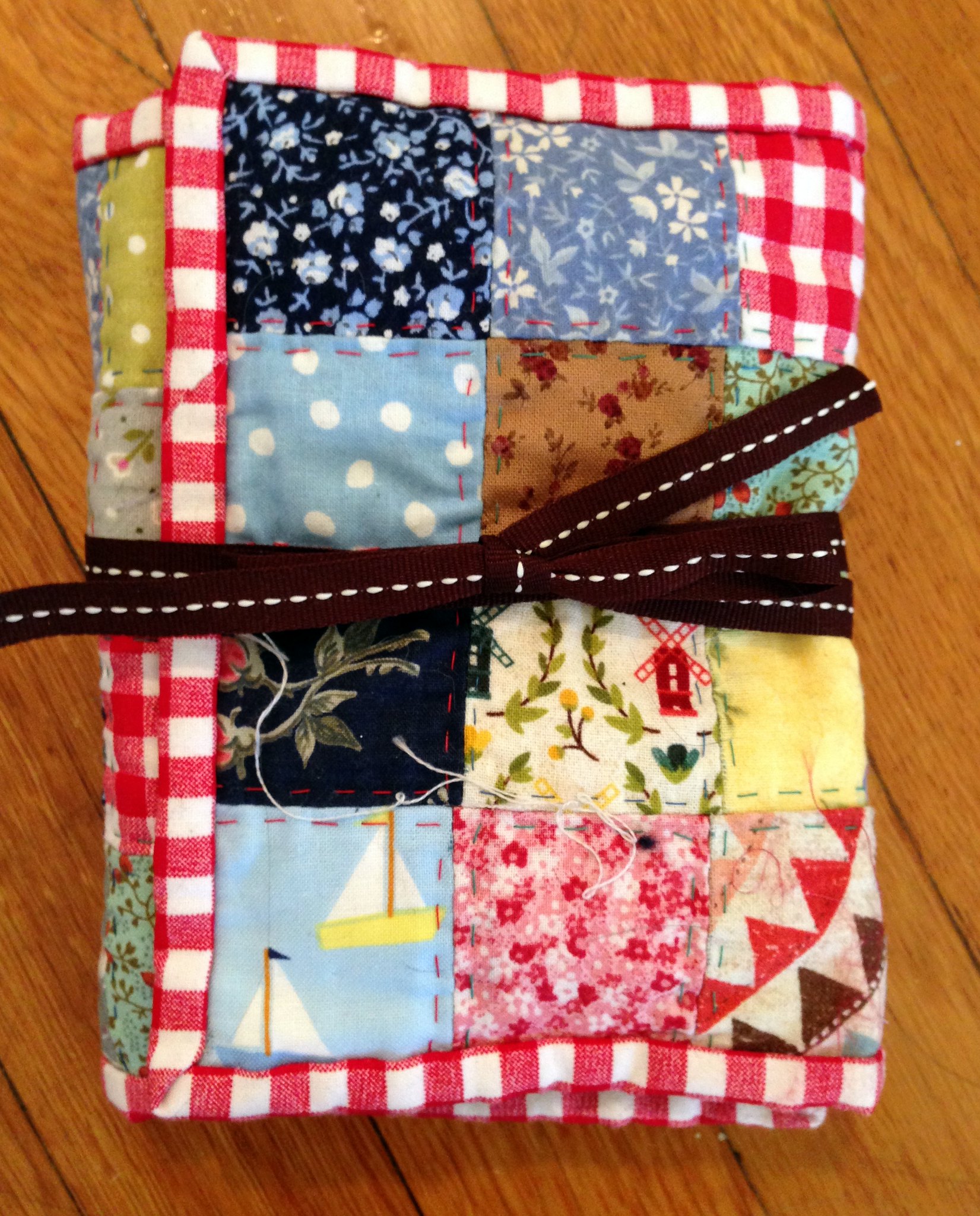 How To Make A Travel Sewing Kit