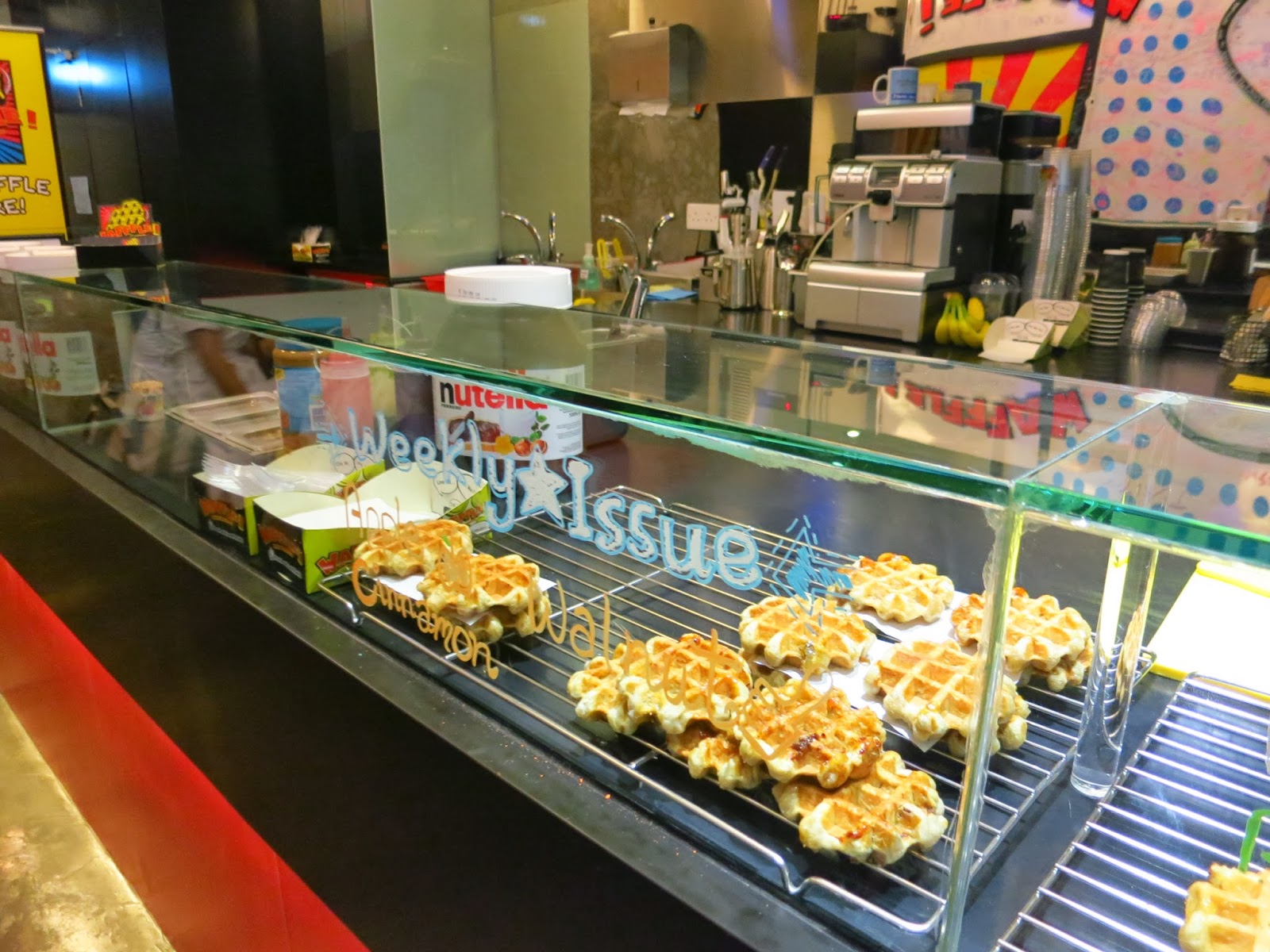 jj......life of an ordinary WAFFFLE!soho chewy type waffle