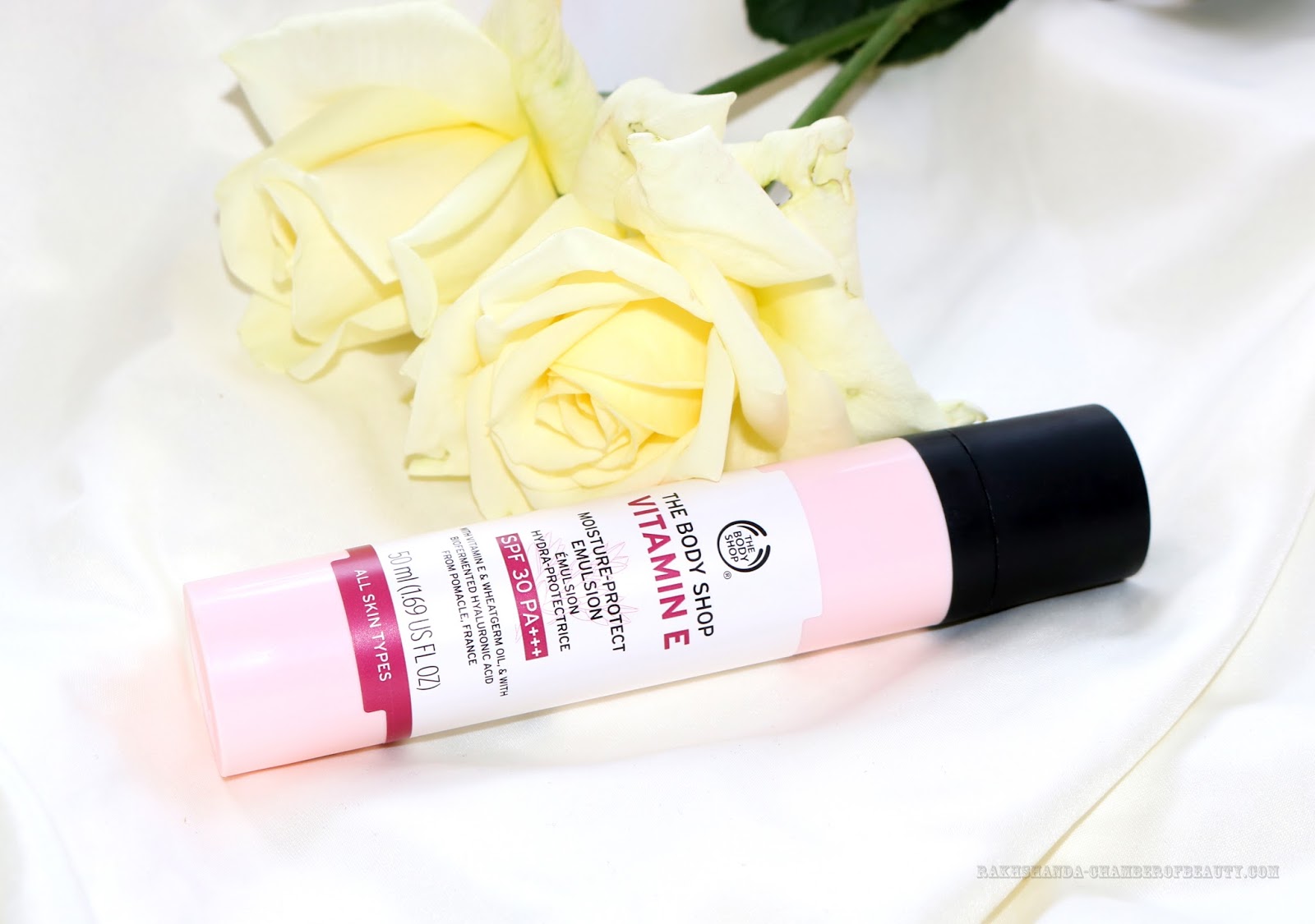 Review - The Body Shop Vitamin E Moisture-Protect Emulsion SPF30/PA+++,Indian beauty blogger, rakhshanda-chamberofbeauty.com