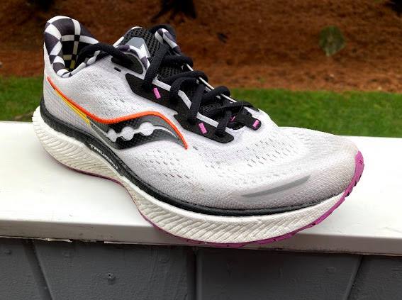 Saucony Triumph 19 Multiple Tester Review - DOCTORS OF RUNNING