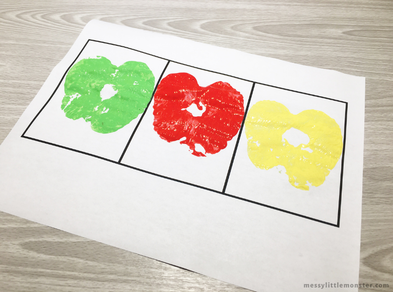apple stamping craft for kids