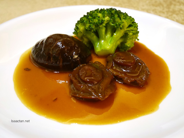 Braised Dried Abalone with Mushroom and Broccoli