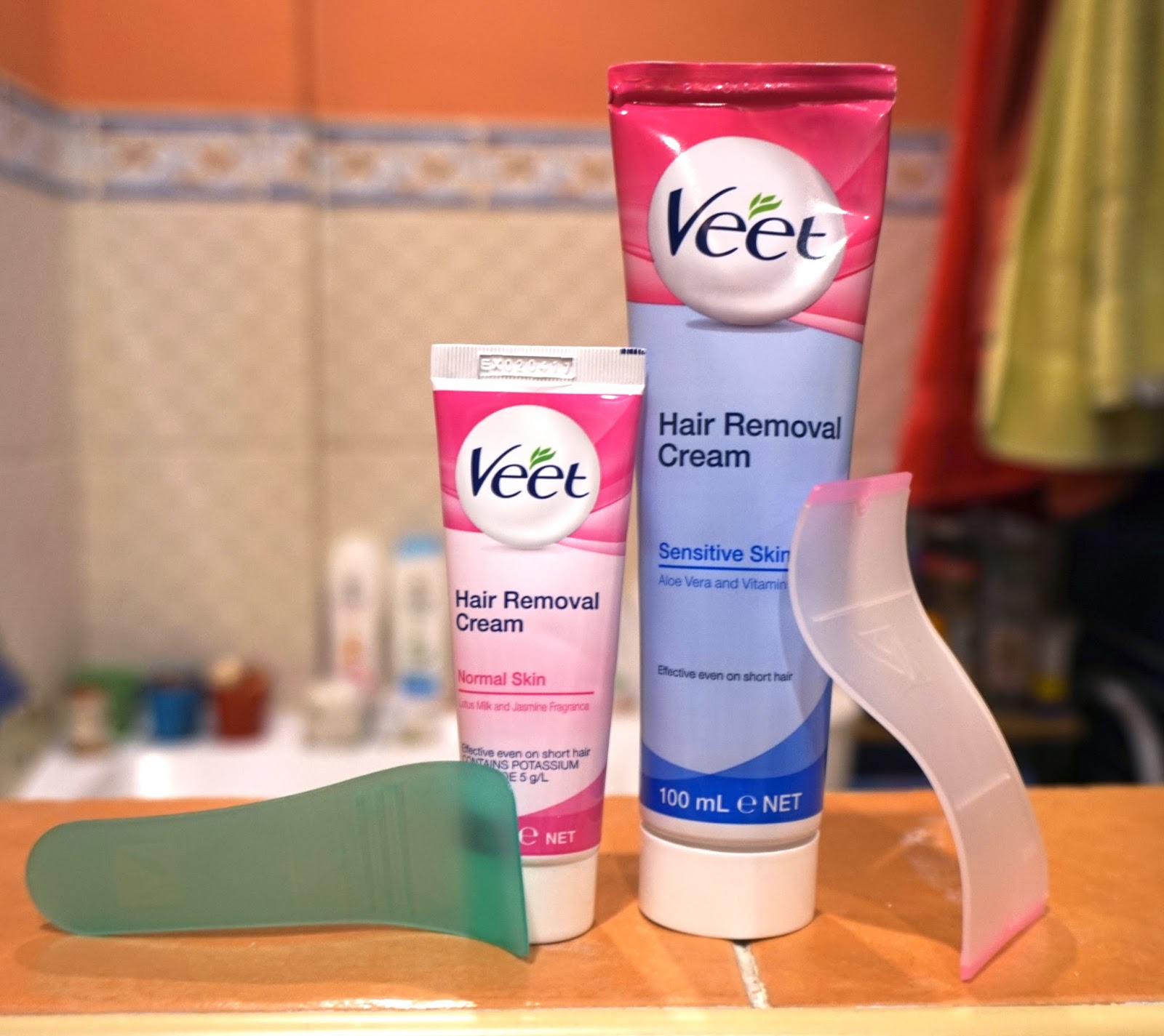 VEET Hair Removal Cream For Sensitive And Normal Skin Review + Tutorial
