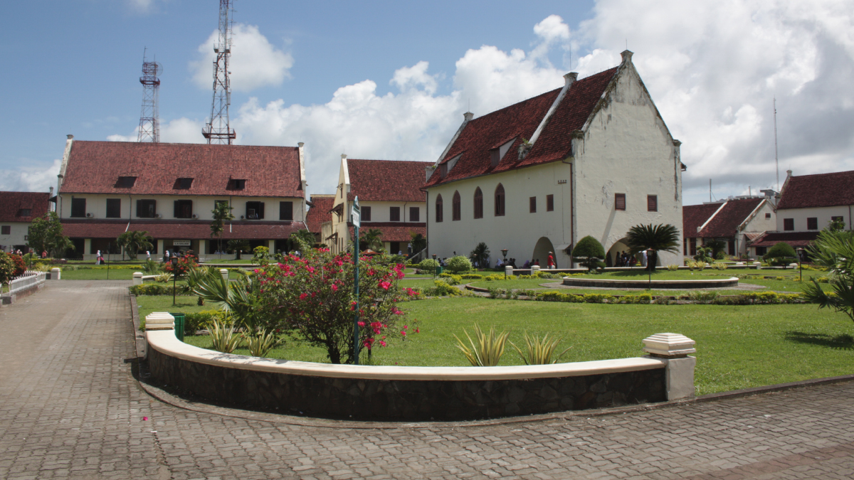 Pemandangan indah dan keren Benteng Rotterdam LAndscape indah dan keren Benteng Rotterdam