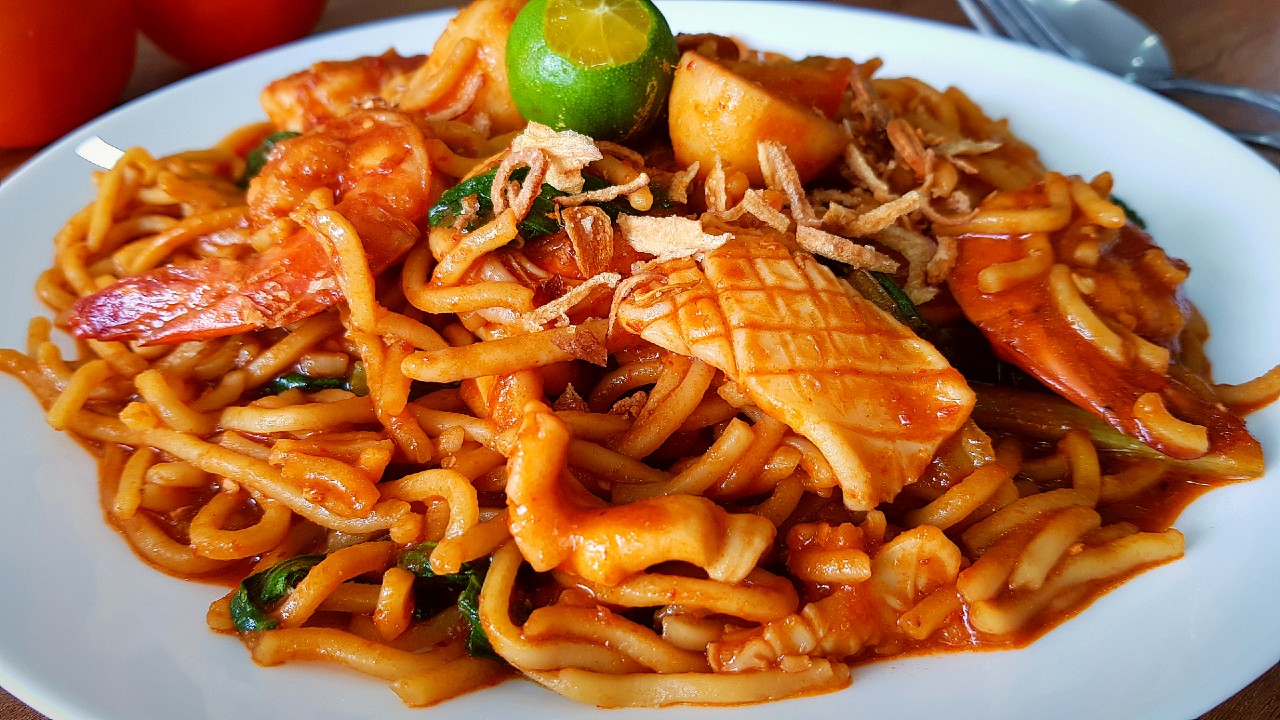 FiveFootFive Sg: My Favourite Recipes: Fried egg Noodle ...